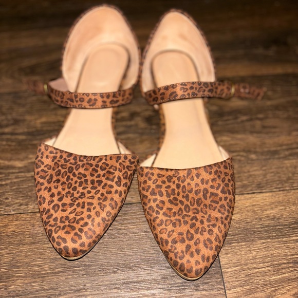 Leopard closed toe flats - Picture 6 of 7